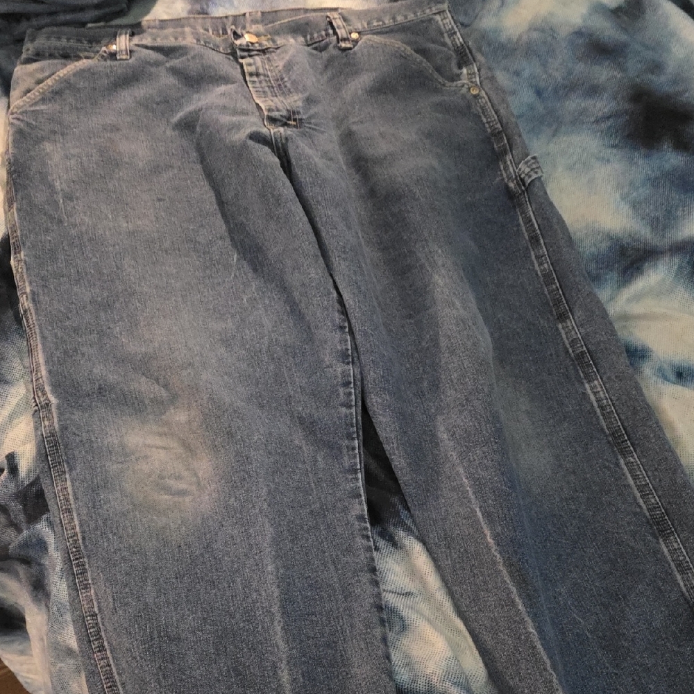Wrangler 38 X 30 Carpenter Lightly Used Blue Jeans